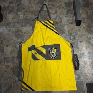 Williams Sonoma Harry Potter Apron Adult One Size Yellow Hufflepuff Crest READ